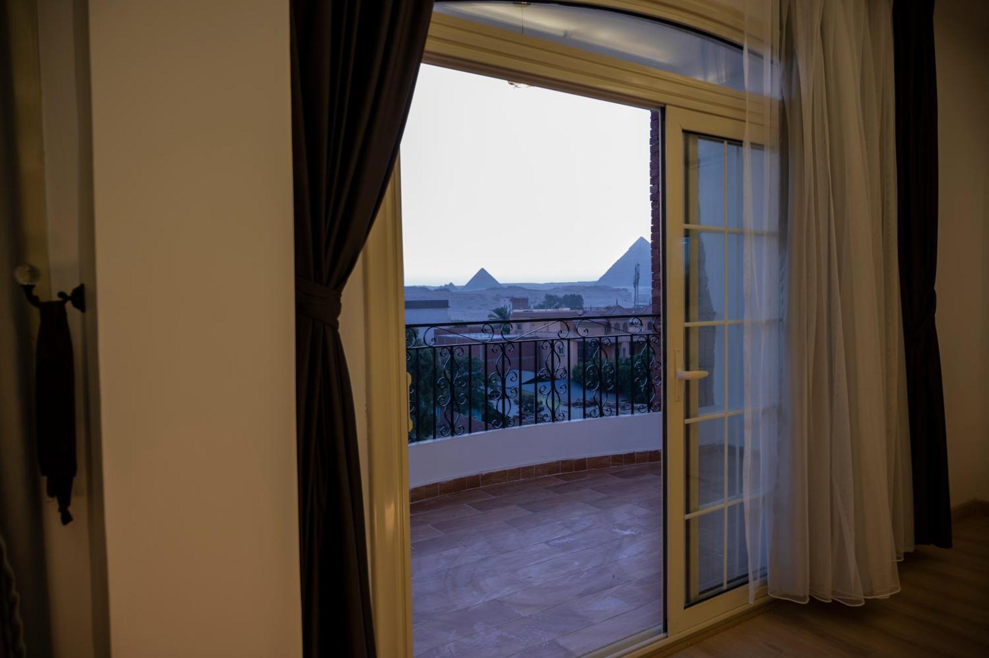 Palm Pyramids View Hotel Kafrat al Jabal Екстер'єр фото