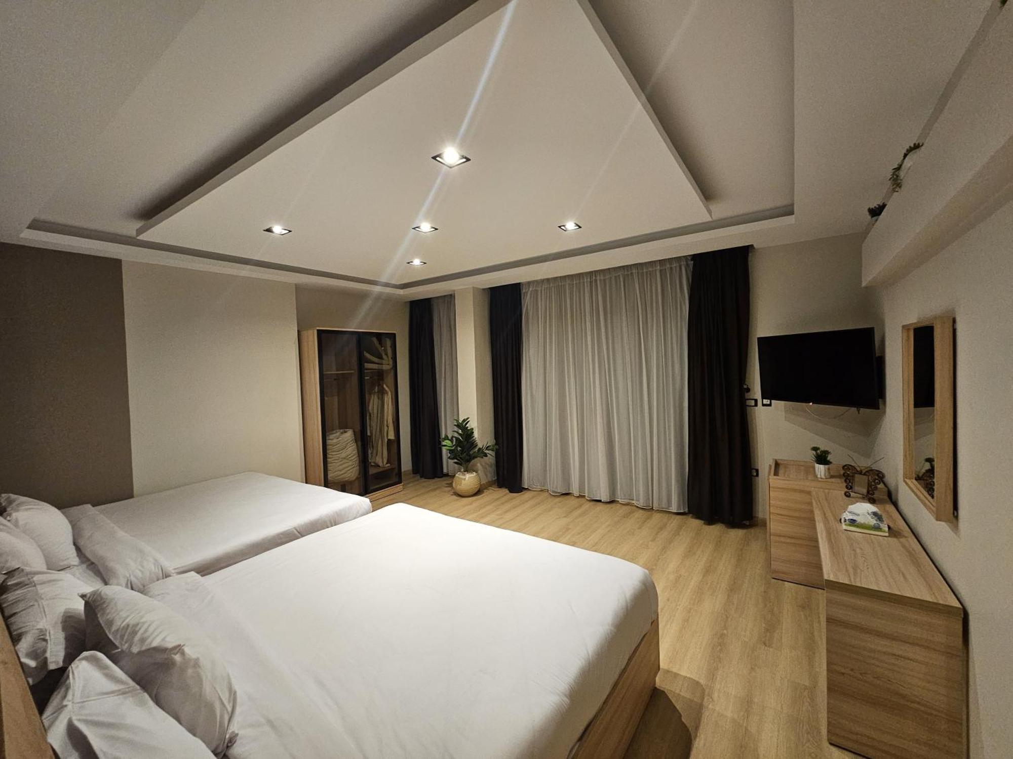 Palm Pyramids View Hotel Kafrat al Jabal Екстер'єр фото