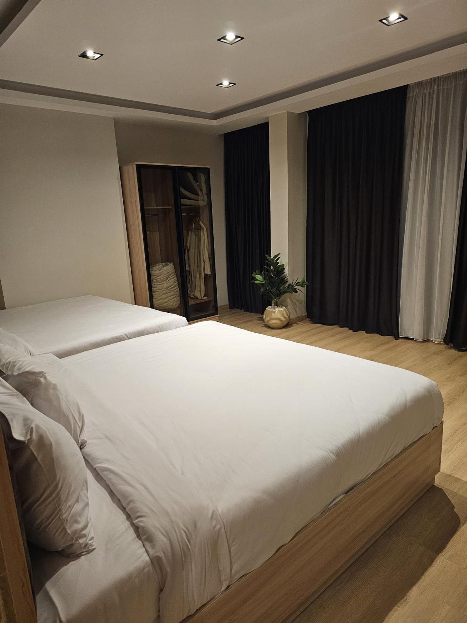 Palm Pyramids View Hotel Kafrat al Jabal Екстер'єр фото