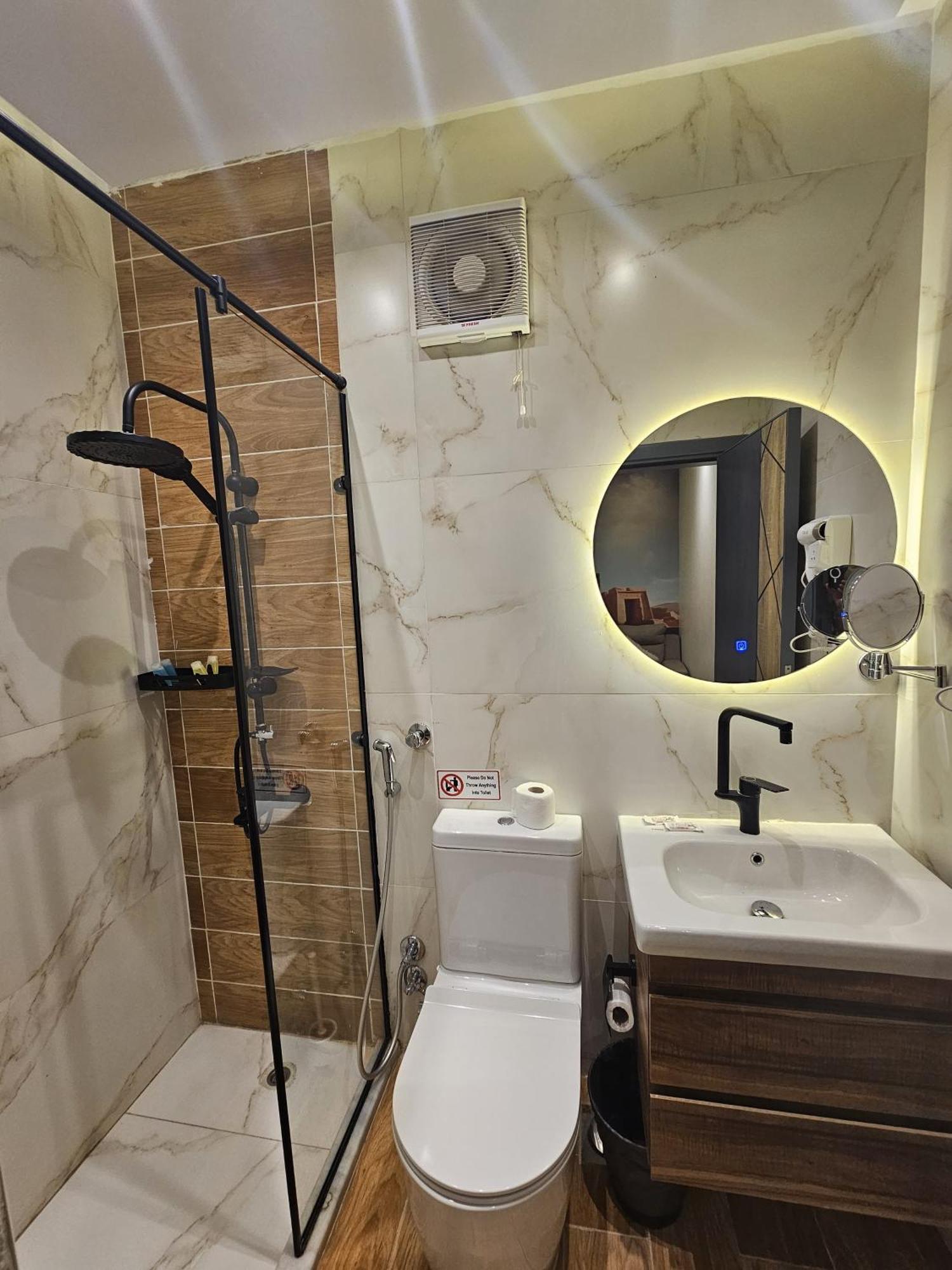 Palm Pyramids View Hotel Kafrat al Jabal Номер фото