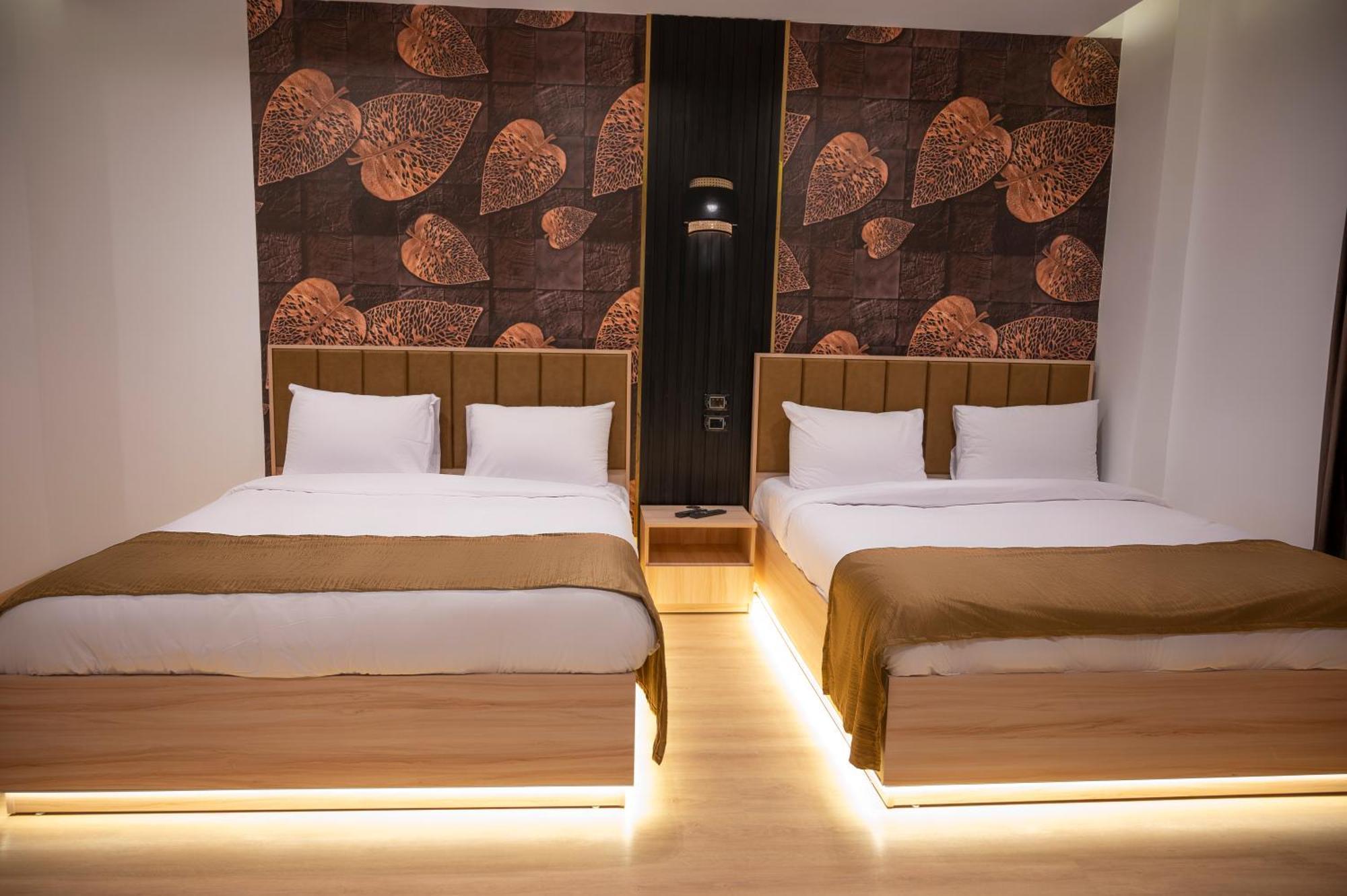 Palm Pyramids View Hotel Kafrat al Jabal Номер фото